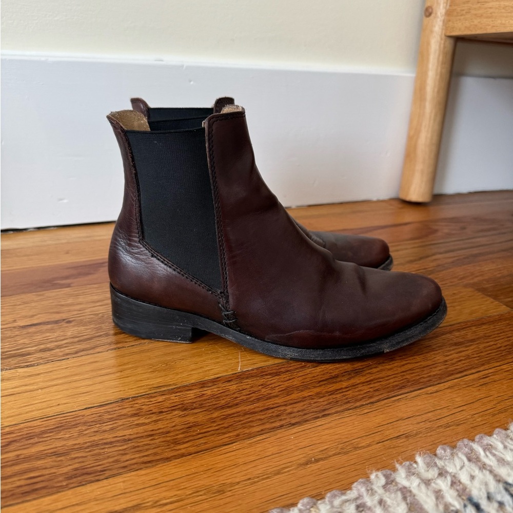 Sutro Footwear Leather Ankle Boots